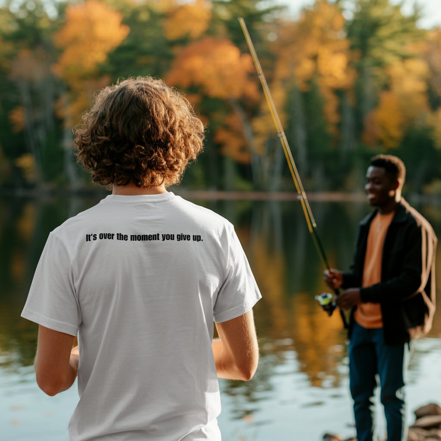 Akirametara Soko de Owari: Never Give Up Japanese Proverb Men’s box tee- White Edition